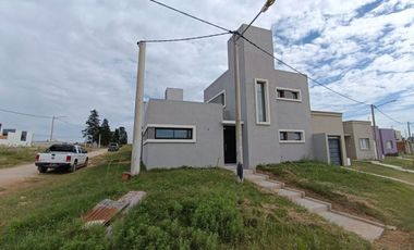 VENTA CASA EN SALTO PROVINCIA DE BUENOS AIRES