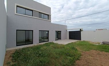 VENTA CASA EN SALTO PROVINCIA DE BUENOS AIRES