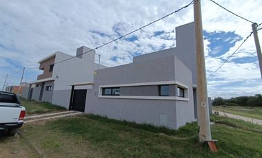 VENTA CASA EN SALTO PROVINCIA DE BUENOS AIRES
