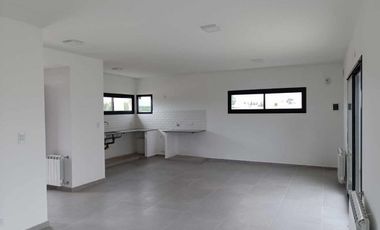 VENTA CASA EN SALTO PROVINCIA DE BUENOS AIRES