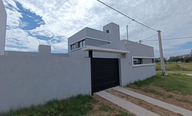 VENTA CASA EN SALTO PROVINCIA DE BUENOS AIRES