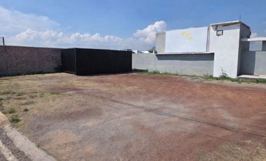 RENTA DE LOCAL COMERCIAL CON ESTACIONAMIENTO EN SAN JUAN DEL RIO, QUERETARO.