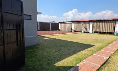 RENTA DE LOCAL COMERCIAL CON ESTACIONAMIENTO EN SAN JUAN DEL RIO, QUERETARO.