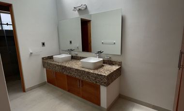 RESIDENCIA UN PISO TLALIXTAC