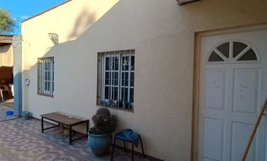 VENTA CASA 3 DORMITORIOS- LAS VARILLAS