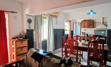 VENTA CASA 3 DORMITORIOS- LAS VARILLAS