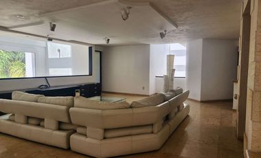 Casa en Renta Amueblada Fracc. Regency JURICA