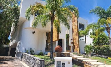 Casa en Renta Amueblada Fracc. Regency JURICA