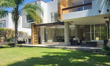 Casa en Renta Amueblada Fracc. Regency JURICA
