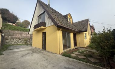 Casa arriendo 3 dormitorios grandes, patio techado Lomas San Andrés, Concepción