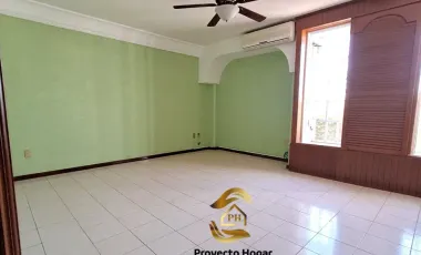 Casa en renta en Lomas Vistahermosa, Colima, Colima