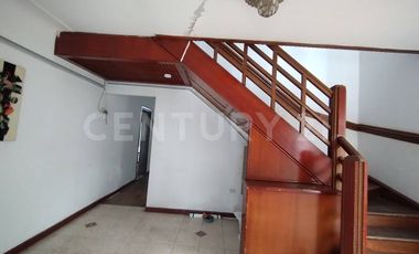 En Renta. Casa ideal para construir tu nuevo multi proyecto Empresarial.