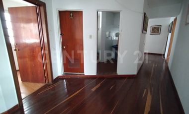 En Renta. Casa ideal para construir tu nuevo multi proyecto Empresarial.