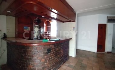 En Renta. Casa ideal para construir tu nuevo multi proyecto Empresarial.