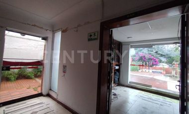 En Renta. Casa ideal para construir tu nuevo multi proyecto Empresarial.