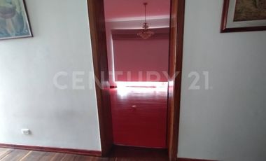 En Renta. Casa ideal para construir tu nuevo multi proyecto Empresarial.