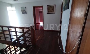 En Renta. Casa ideal para construir tu nuevo multi proyecto Empresarial.