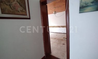 En Renta. Casa ideal para construir tu nuevo multi proyecto Empresarial.