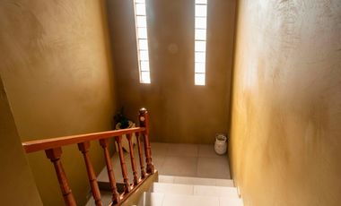 VENTA CASA 4 AMBIENTES C/ PARQUE