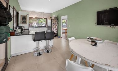 Venta Casa de 6 ambientes Barrio Las Liebres