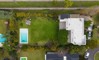 Venta Casa de 6 ambientes Barrio Las Liebres