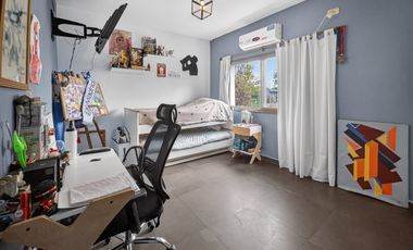 Venta Casa de 6 ambientes Barrio Las Liebres