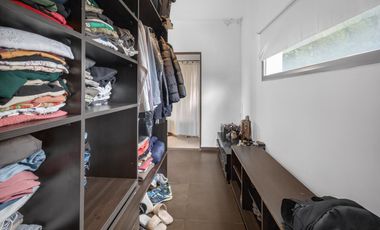 Venta Casa de 6 ambientes Barrio Las Liebres
