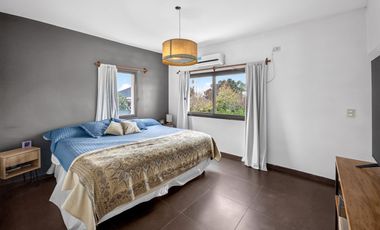 Venta Casa de 6 ambientes Barrio Las Liebres