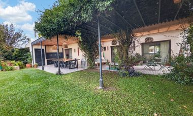 Venta Casa de 6 ambientes Barrio Las Liebres
