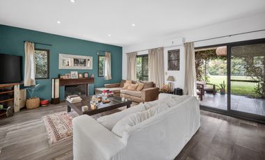 Venta Casa de 6 ambientes Barrio Las Liebres