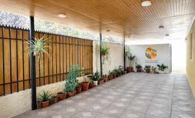 CASA ESQUINA 3D+2B Y 212 M2 EN PUENTE ALTO.