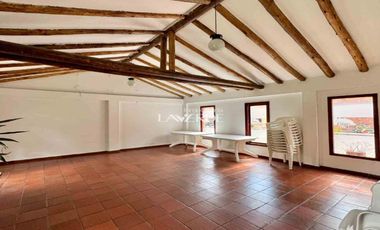 Casa de 3 Niveles en Venta en Chía-Terraza y Excelente Distribución