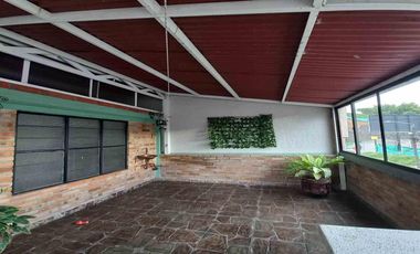 CASA EN ARRIENDO EN SECTOR LA HERMOSA/SANTA ROSA