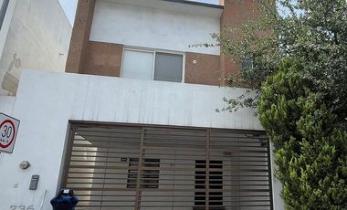 Casa en Renta en Cumbres San Agustín