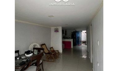 Se vende casa 2 pisos barrio los robles