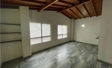 Apartamento en Arriendo o Venta Transv. Inferior Medellin