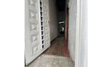 GRAN OPORTUNIDAD SE VENDE CASA LOTE EN CARTAGO EXCELENTE UBICACIÓN