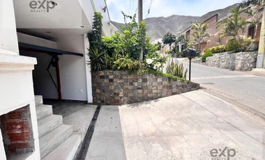 Casa en Venta Urb. Lomas de la Planicie Cieneguilla