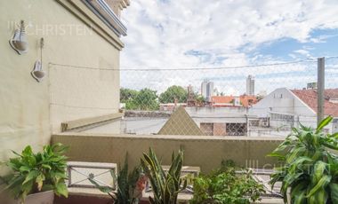 Venta de Departamento de 3 dormitorios y 2 baños en Barrio Constituyentes