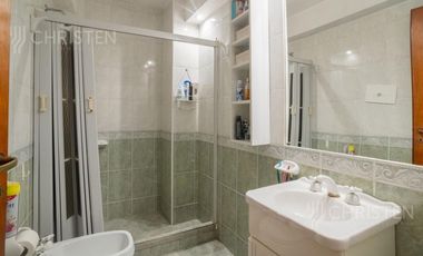 Venta de Departamento de 3 dormitorios y 2 baños en Barrio Constituyentes