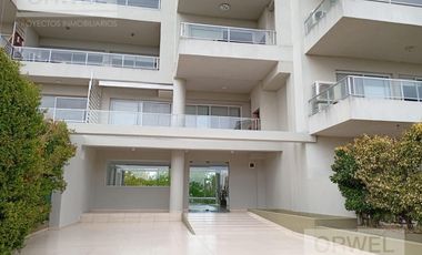 Alquiler o Venta · 2 Ambientes y medio en Insignia con Piscina · Impactantes vistas