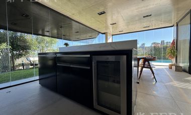 Venta Casa 6 ambientes con piscina en Greenville