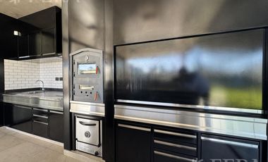 Venta Casa 6 ambientes con piscina en Greenville