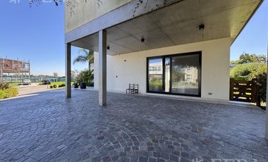Venta Casa 6 ambientes con piscina en Greenville