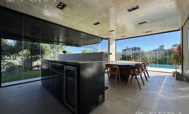 Venta Casa 6 ambientes con piscina en Greenville