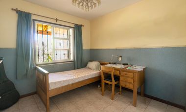 Casa en B° Cementista Residencial/ Apta credito y se reciben permutas/ 3 Dorm/ Cochera doble