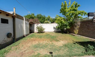 Casa en B° Cementista Residencial/ Apta credito y se reciben permutas/ 3 Dorm/ Cochera doble