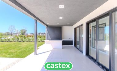 Casa En Alquiler En Terralagos