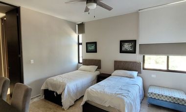 RENTA Town House amueblado y equipado en Temozon Norte