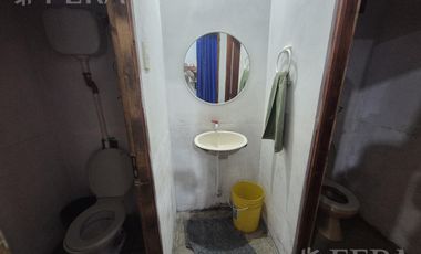 Venta local de 216 m2 en Wilde